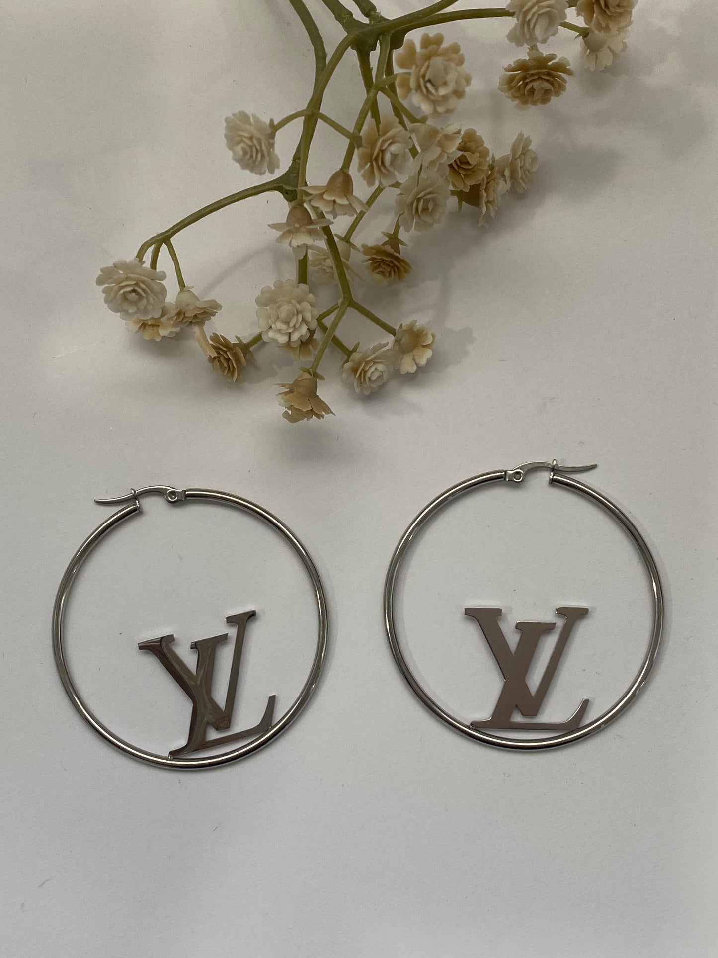 Lv Earrings hoops inspired