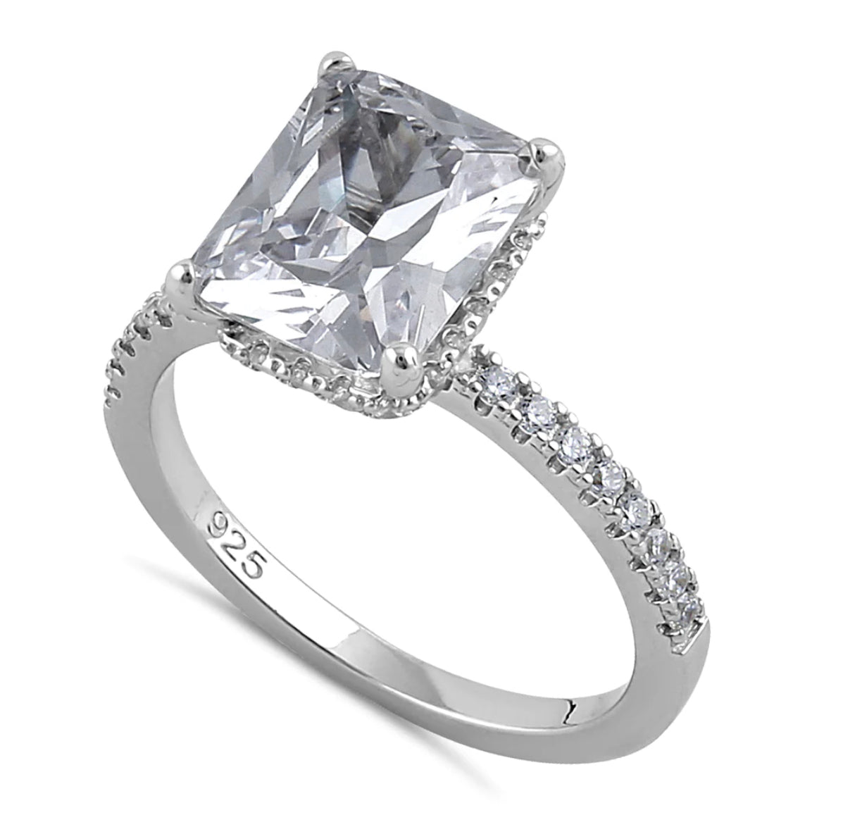 Emerald princess ring size 7